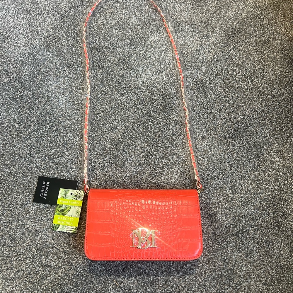 Chic Red Croc-Embossed Mini Bag